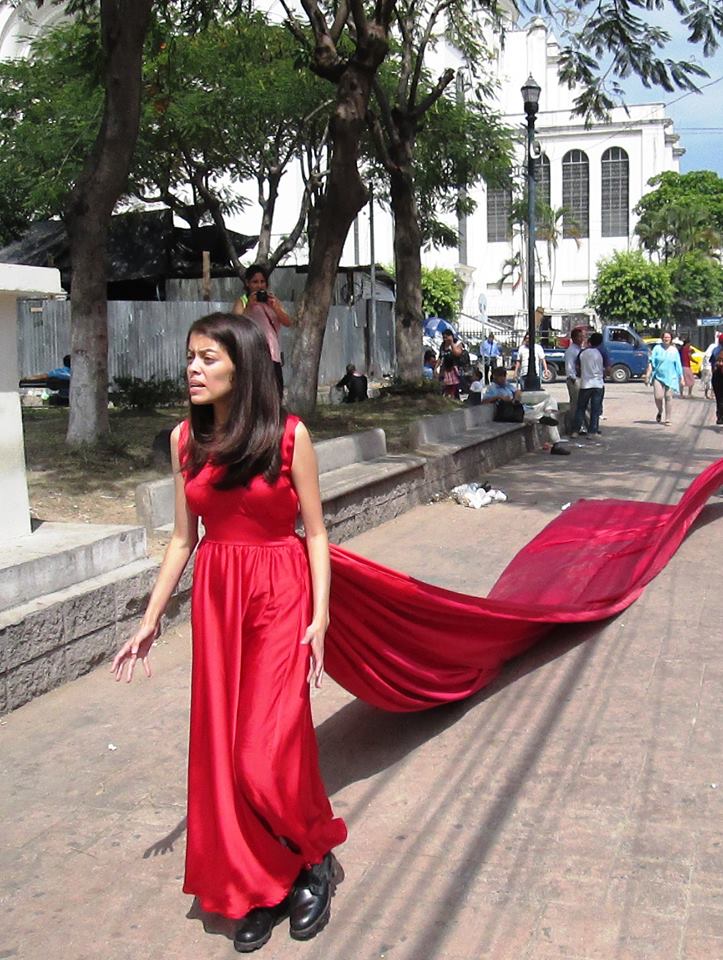 El color de la sangre jamás se olvida 7