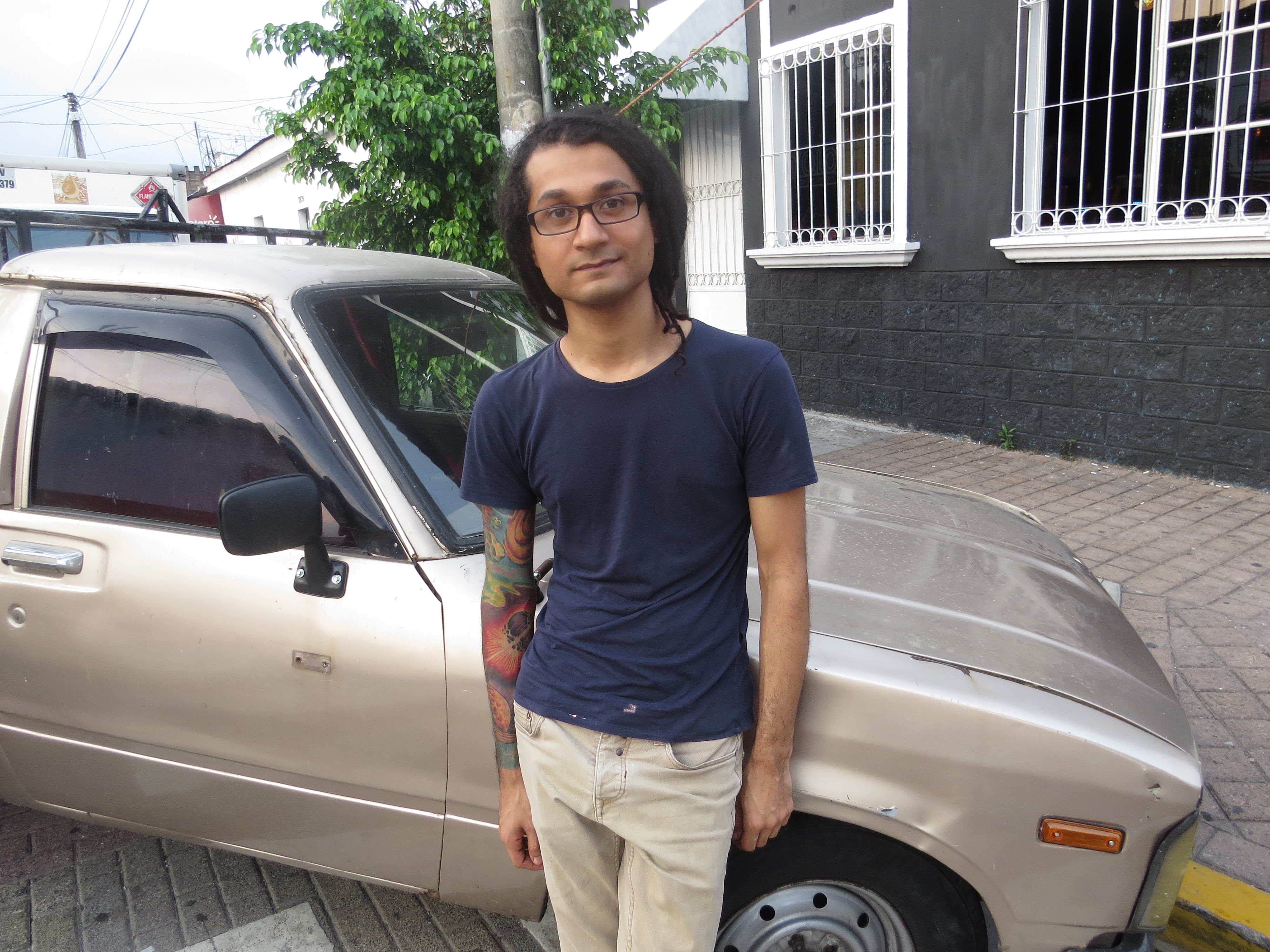 Juan Carlos Romero Cárcamo, bajista de Proyecto Acústico.